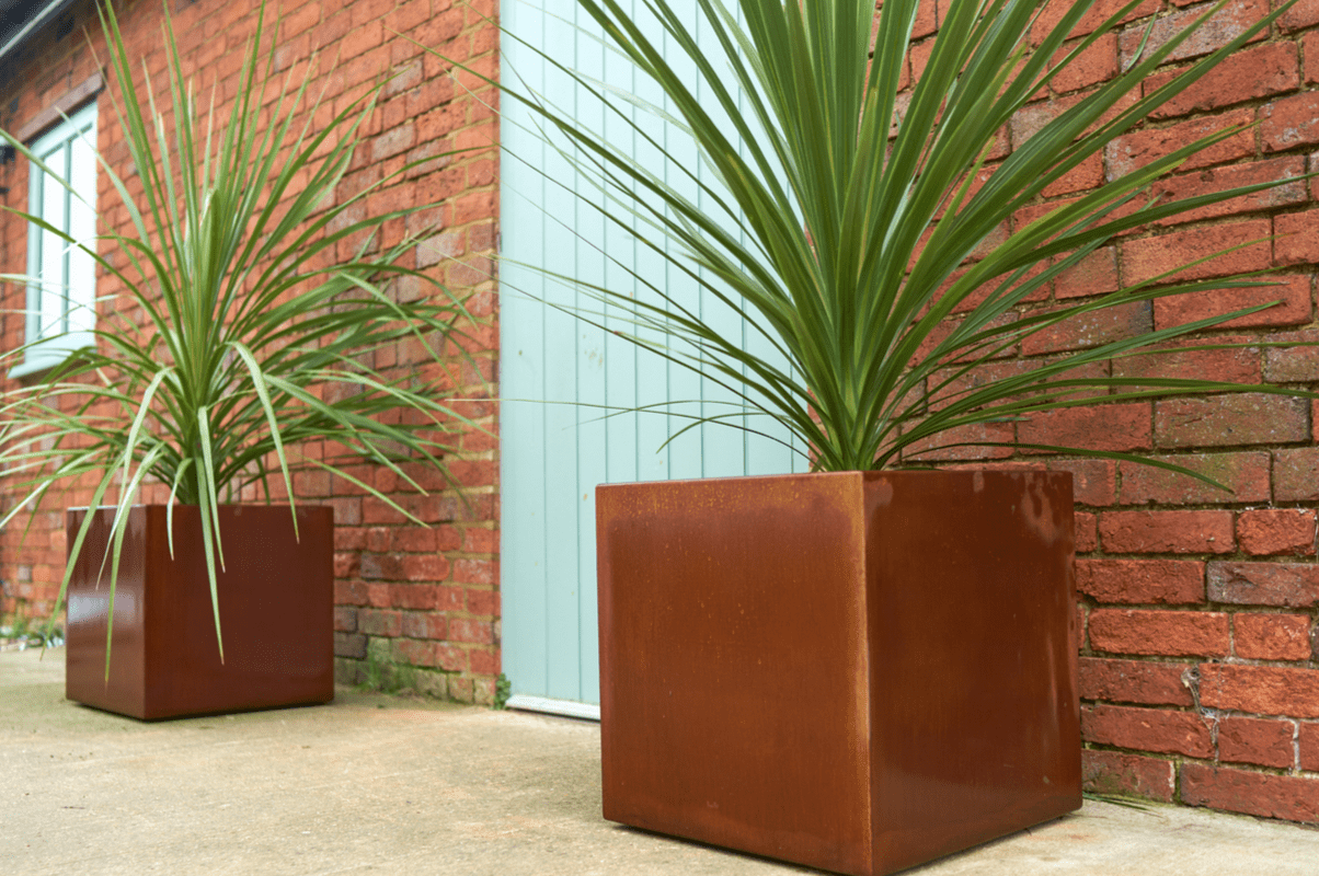 Rockingham Cube Planter - Arthur Francis Sculpture