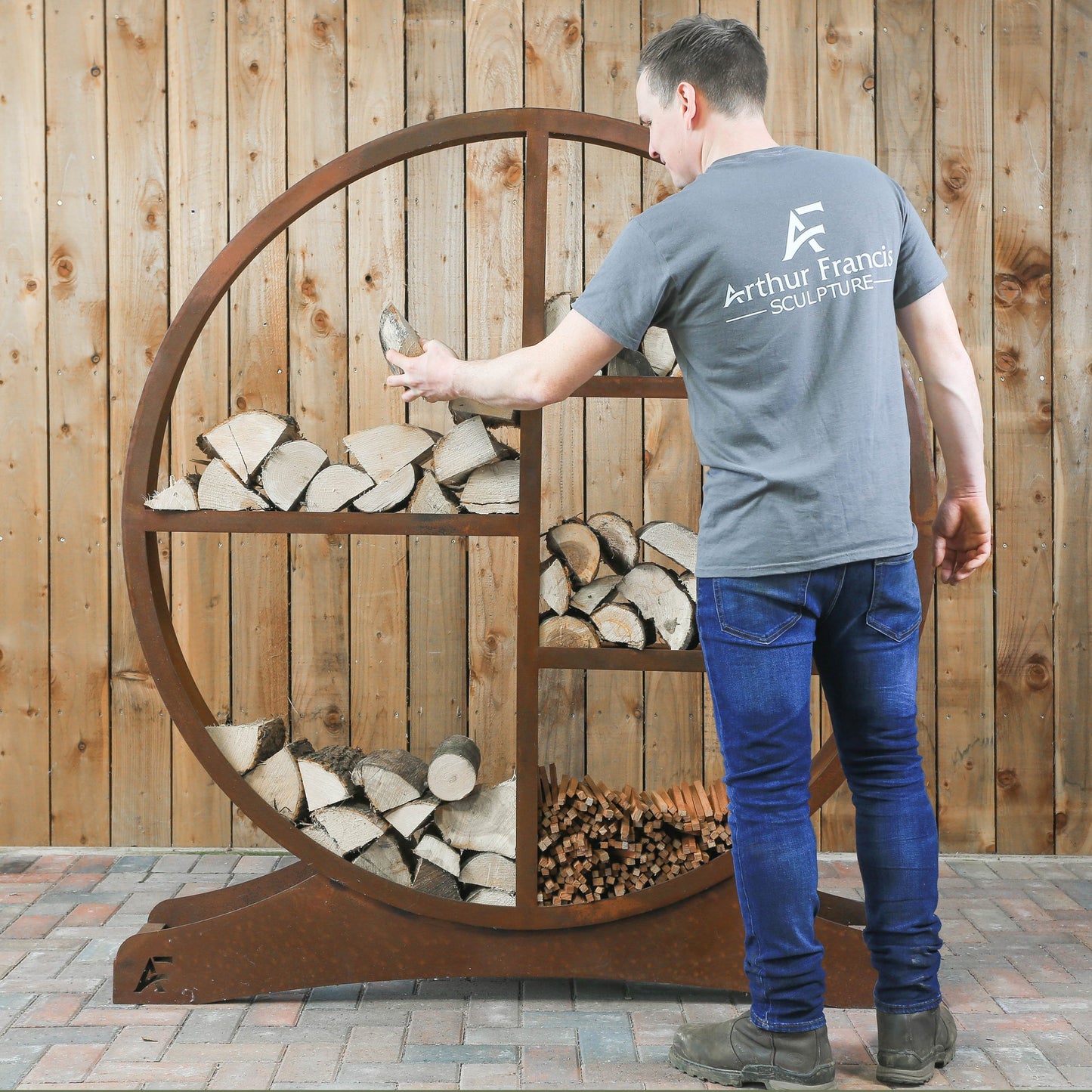 Oakham Log Store - Arthur Francis Sculpture