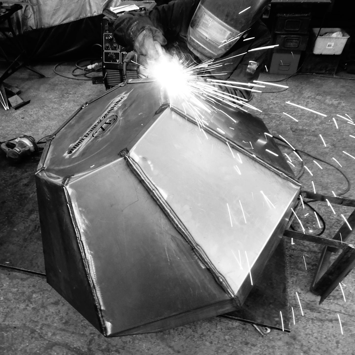 Brampton Large Hexagonal Planter - Arthur Francis Sculpture