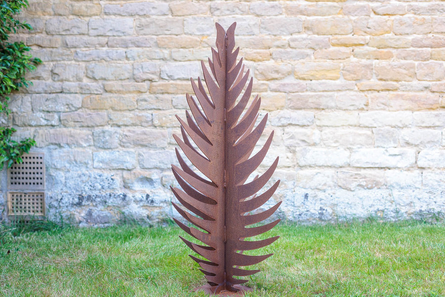 Pipewell Pine Sculpture - Arthur Francis Sculpture