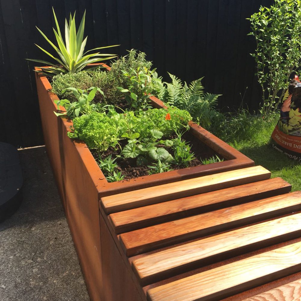 Rockingham Trough Seat - Arthur Francis Sculpture