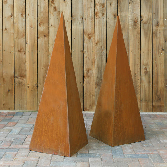 Medbourne Outdoor Obelisk Sculpture - Arthur Francis Sculpture