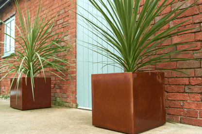 Rockingham Cube Planter - Arthur Francis Sculpture