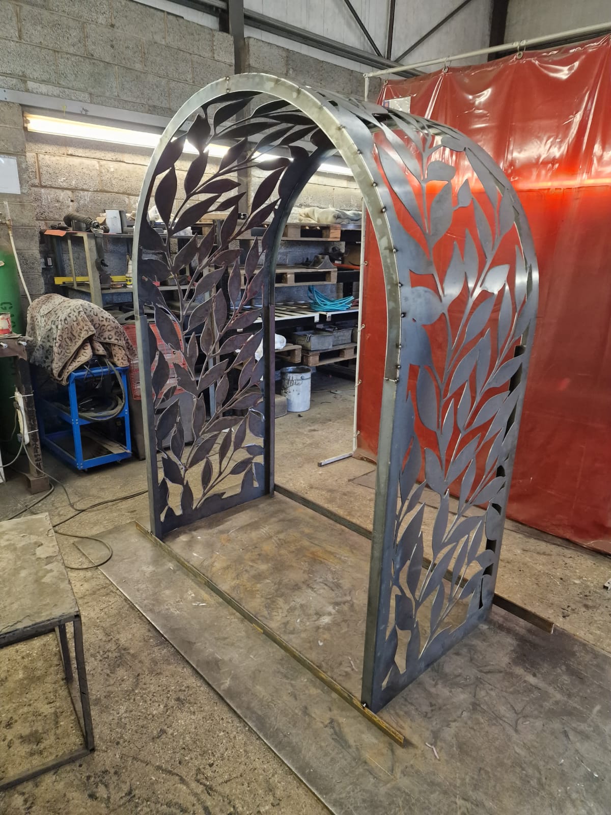 The Arthingworth Arch Garden Sculpture