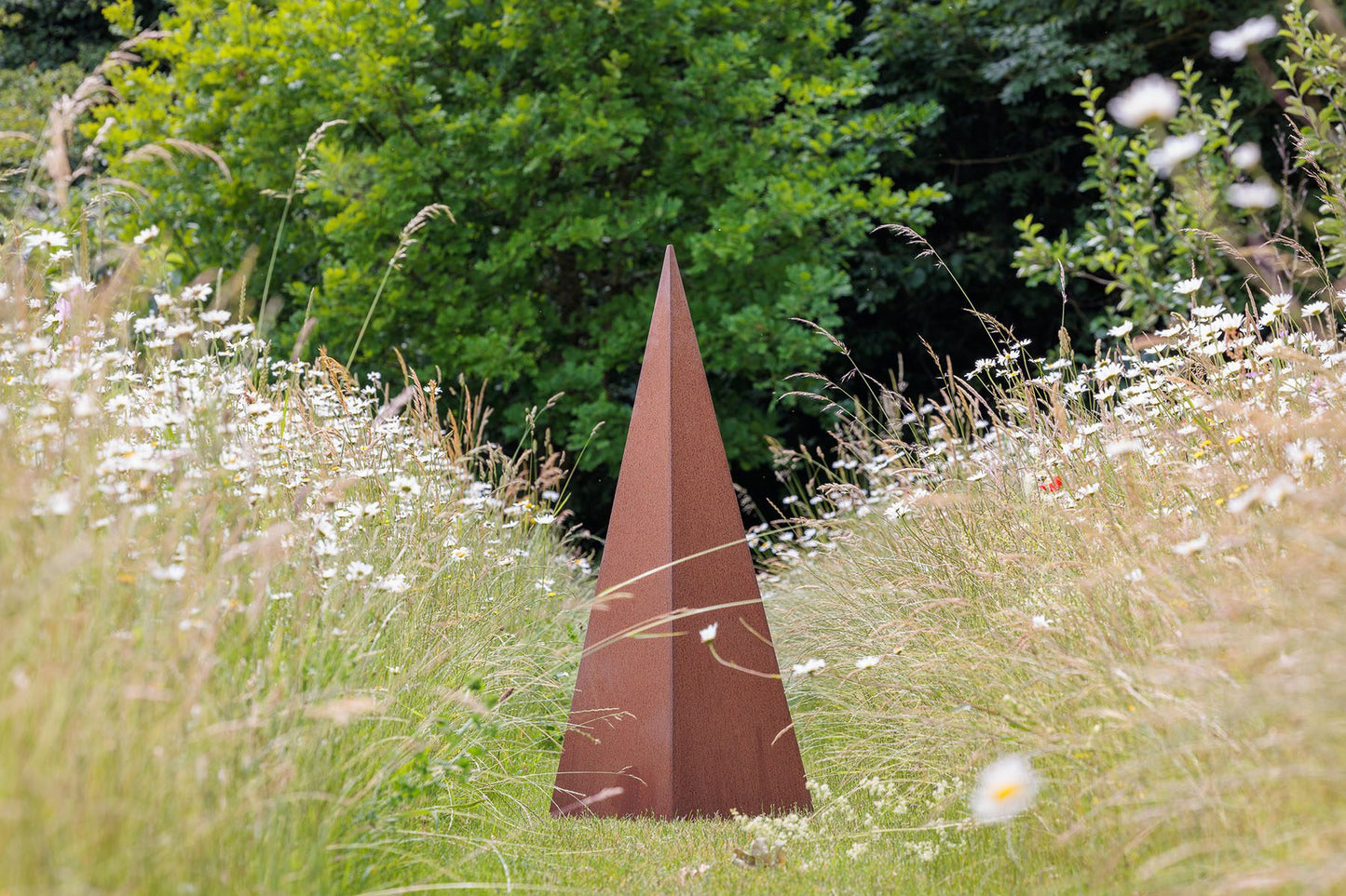 Medbourne Outdoor Obelisk Sculpture