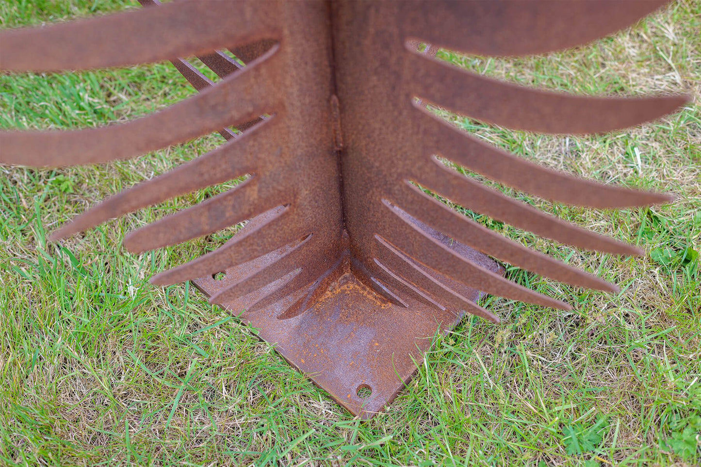 Pipewell Pine Sculpture - Arthur Francis Sculpture