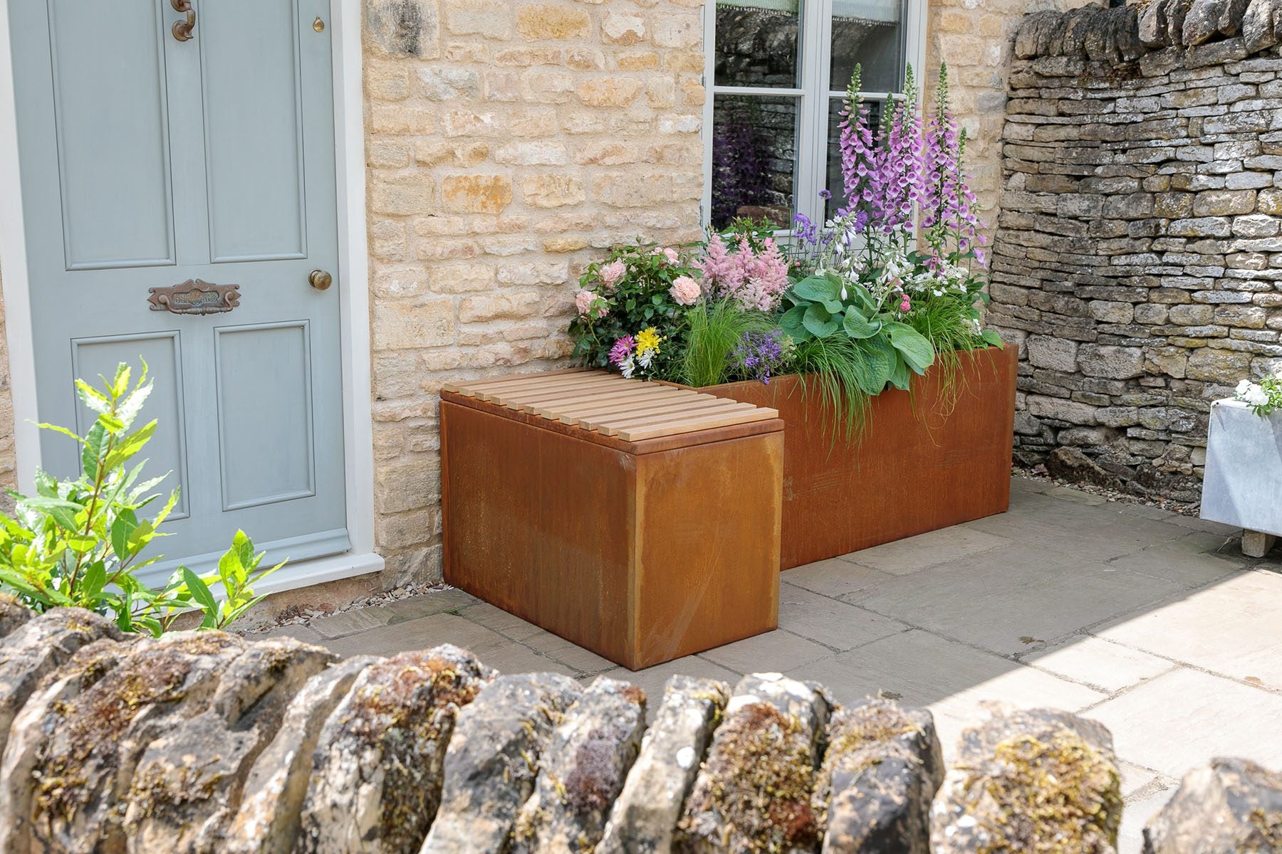 Rockingham Trough Seat - Arthur Francis Sculpture